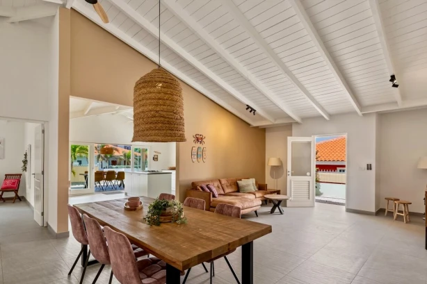 Yellow bird's nest Curacao Vakantiehuizen