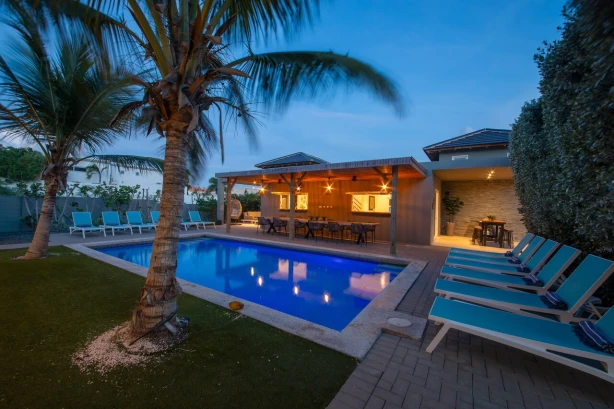 Villa Maria- Luxe vakantiehuis Curacao Vakantiehuizen