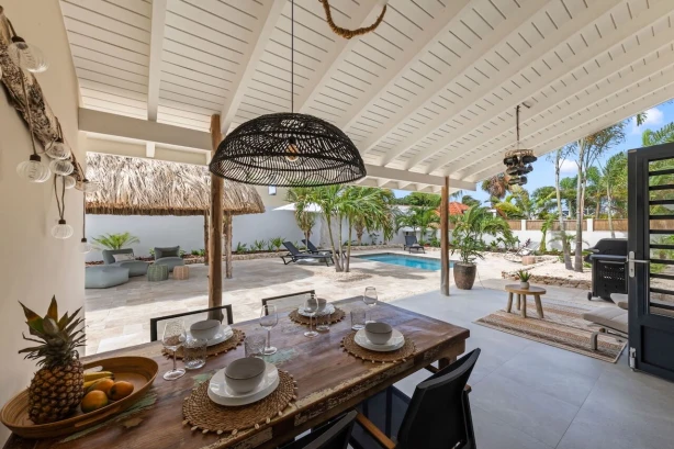 AH-Villa Tropical Beach Garden Jan Thiel Curacao Vakantiehuizen