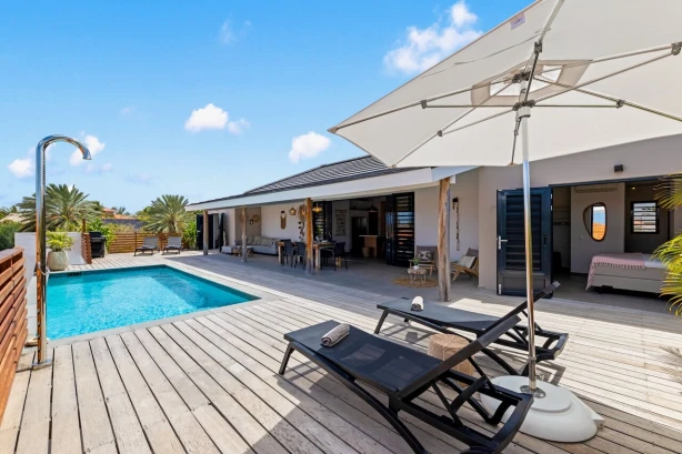 BB-Tropical Sea Sight - Villa in Jan Thiel Curacao Vakantiehuizen