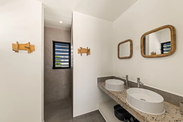 BB-Tropical Sea Sight - Villa in Jan Thiel Curacao Vakantiehuizen