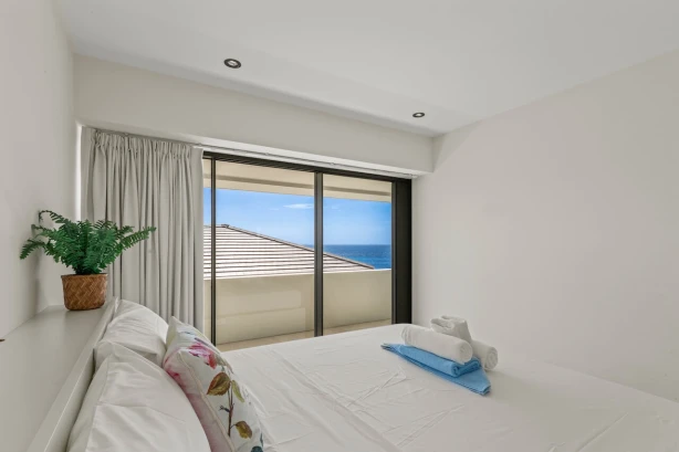06- Villa Blue Cliff; Luxe vakantievilla huren Blue Bay Curaçao voor 2-8 personen Curacao Vakantiehuizen