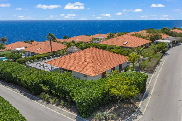Villa Palm Horizon: Luxe Vakantievilla Huren op Boca Gentil Resort, Jan Thiel Curacao Vakantiehuizen