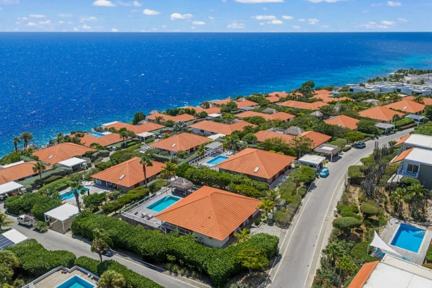 Villa Palm Horizon: Luxe Vakantievilla Huren op Boca Gentil Resort, Jan Thiel Curacao Vakantiehuizen