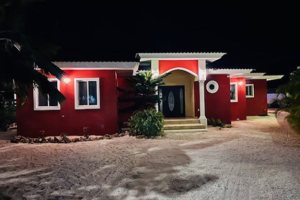 Villa Micha-Grote Berg Curacao Vakantiehuizen